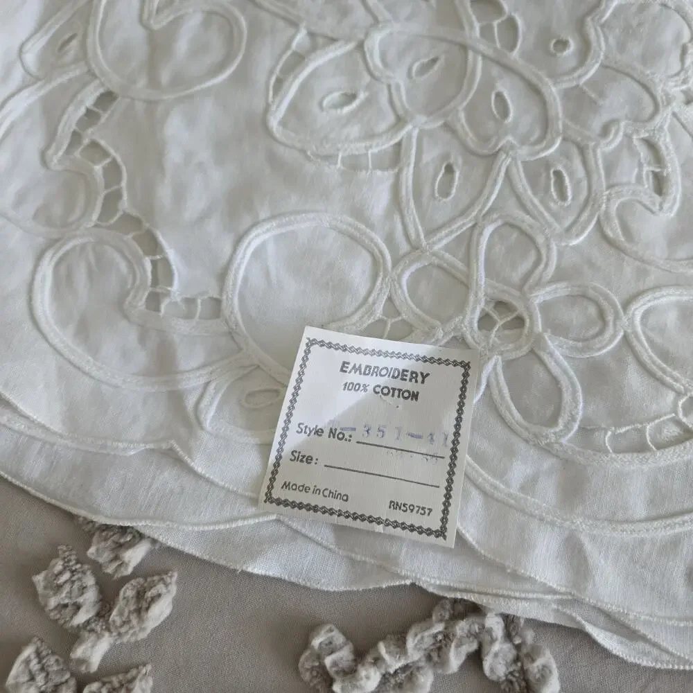Vintage 80s Keeco Embroidered Cutwork Tablecloth Napkin Set White Cotton 68x86